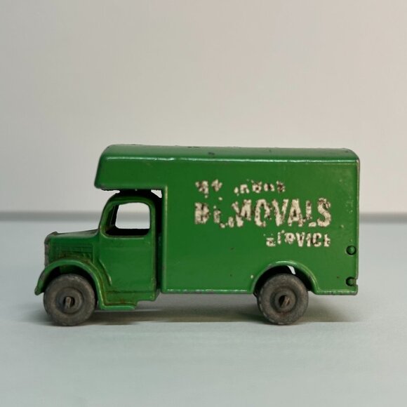1950's Matchbox/Lesney #17; Bedford Removal Van; Dark Green Vintage Diecast Toy - Picture 5 of 7